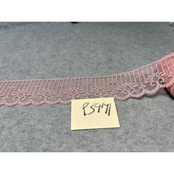 Vintage Pink Lace Trim 8 Yards 9" x 1 3/4" Wide Floral Pattern Sewing Craft Proj - Picture 4 of 5